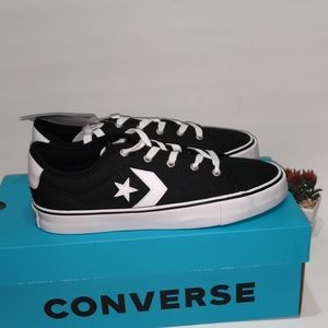 converse ox replay low trainers